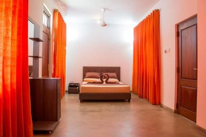 Battaramulla Boutique Villa Шри Джайеварденепура Кота Екстериор снимка