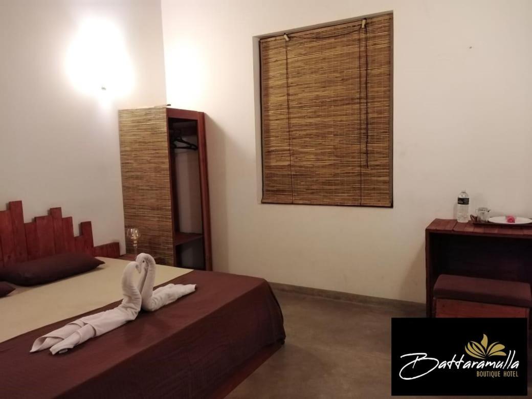 Battaramulla Boutique Villa Шри Джайеварденепура Кота Екстериор снимка