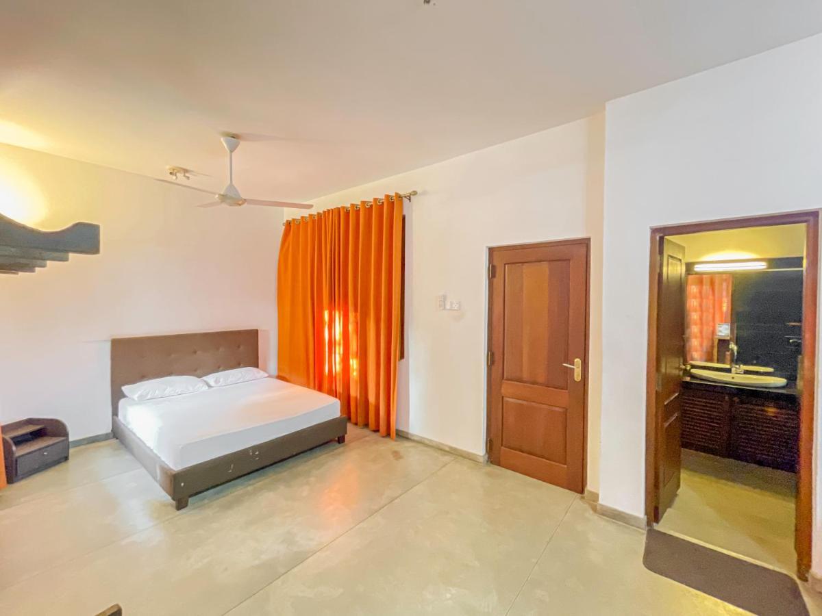Battaramulla Boutique Villa Шри Джайеварденепура Кота Екстериор снимка