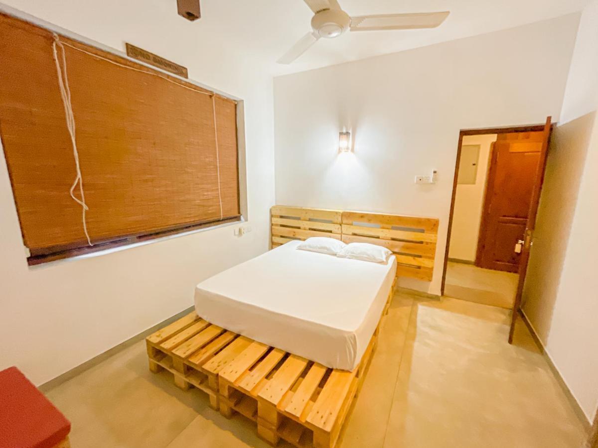 Battaramulla Boutique Villa Шри Джайеварденепура Кота Екстериор снимка